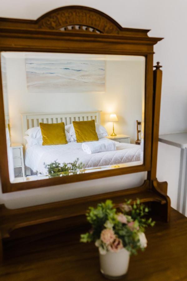 May Tree Cottage Manorbier 5 Mins From The Beach Sleeps 4 Zewnętrze zdjęcie