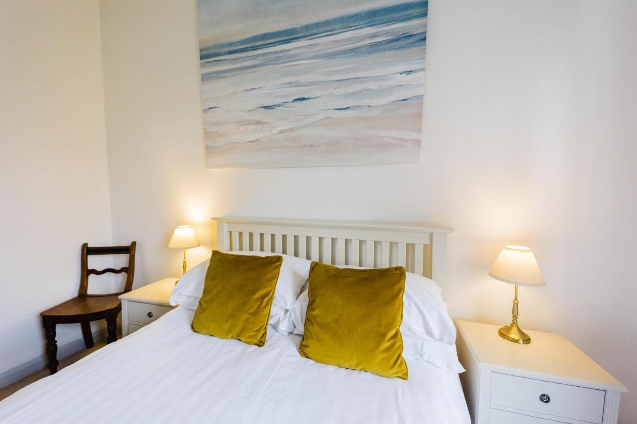 May Tree Cottage Manorbier 5 Mins From The Beach Sleeps 4 Zewnętrze zdjęcie