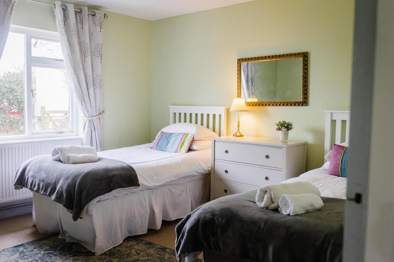 May Tree Cottage Manorbier 5 Mins From The Beach Sleeps 4 Zewnętrze zdjęcie