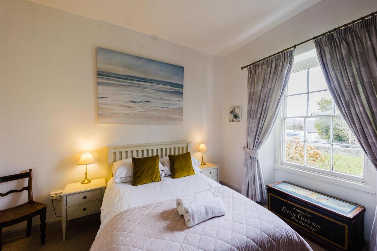 May Tree Cottage Manorbier 5 Mins From The Beach Sleeps 4 Zewnętrze zdjęcie
