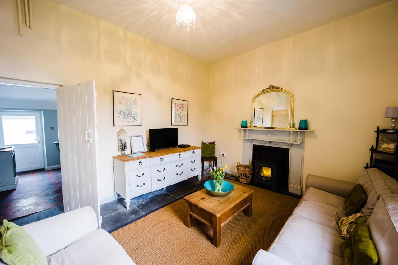 May Tree Cottage Manorbier 5 Mins From The Beach Sleeps 4 Zewnętrze zdjęcie