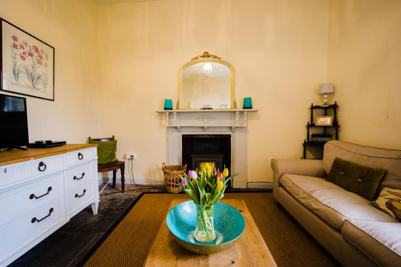 May Tree Cottage Manorbier 5 Mins From The Beach Sleeps 4 Zewnętrze zdjęcie