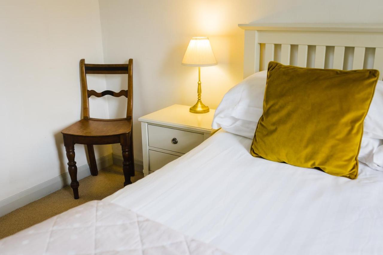 May Tree Cottage Manorbier 5 Mins From The Beach Sleeps 4 Zewnętrze zdjęcie