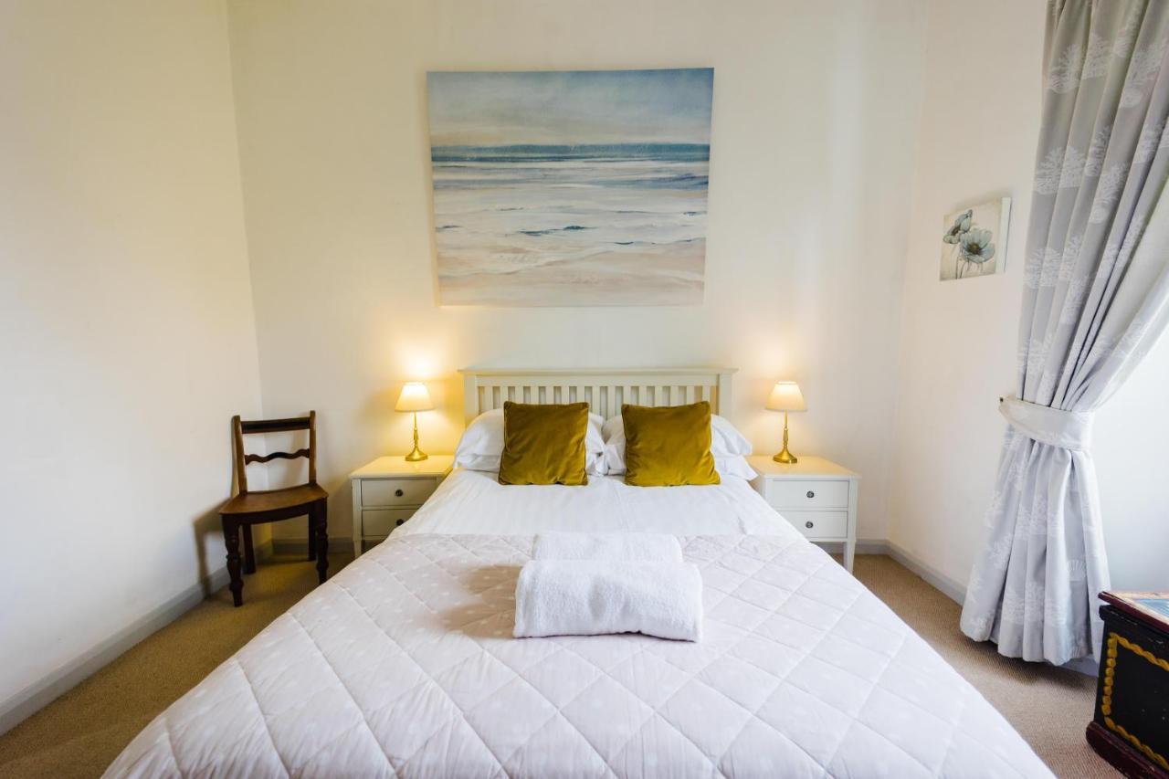 May Tree Cottage Manorbier 5 Mins From The Beach Sleeps 4 Zewnętrze zdjęcie